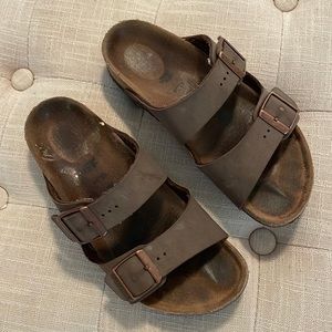 Birkenstock Arizona Sandal - size EU 34/US 4 - Mocha